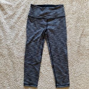 Victoria secret Knock-out high rise capri- small